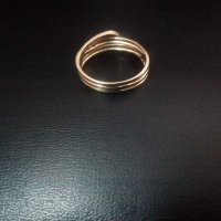 Дизайнерски златен пръстен с диаманти, снимка 3 - Пръстени - 35555060