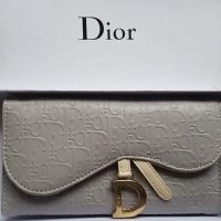Дамско портмоне Christian Dior, снимка 1 - Портфейли, портмонета - 32246816