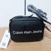 Черна чанта Calvin Klein код   SG-Z134, снимка 1 - Чанти - 42277972