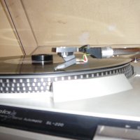 TECHNICS SL-220, снимка 5 - Ресийвъри, усилватели, смесителни пултове - 35313514