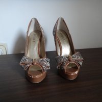 Обувки Guess оригинални, снимка 2 - Дамски обувки на ток - 16221319