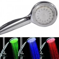 LED душ слушалка светеща в 3 различни цвята, снимка 1 - Други стоки за дома - 36968117