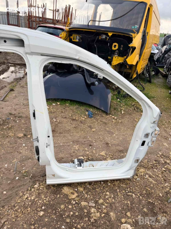 Десен праг с колонки от Dacia Dokker 1.6i, 109 ph., 5sp., 15 000 km, 2021, euro 6D, engine H4M740, снимка 1