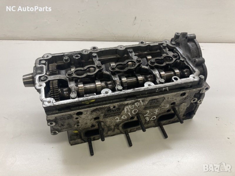 Цилиндрова глава лява за Audi Ауди A4 B8 2.7 TDI 190 коня CAMA 0593AF 2010, снимка 1