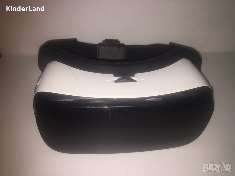 Очила за виртуална реалност Samsung Gear VR, Бели. Цена 35лв., снимка 1