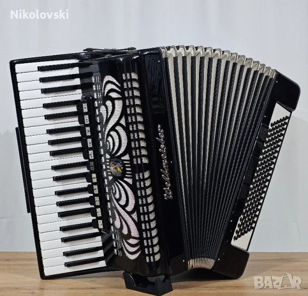 Акордеон Weltmeister Caprice , снимка 1