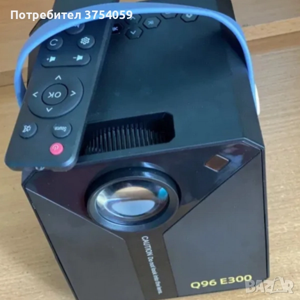 Smart Projector Q96 E300 – твоето лично кино във всеки дом, снимка 1