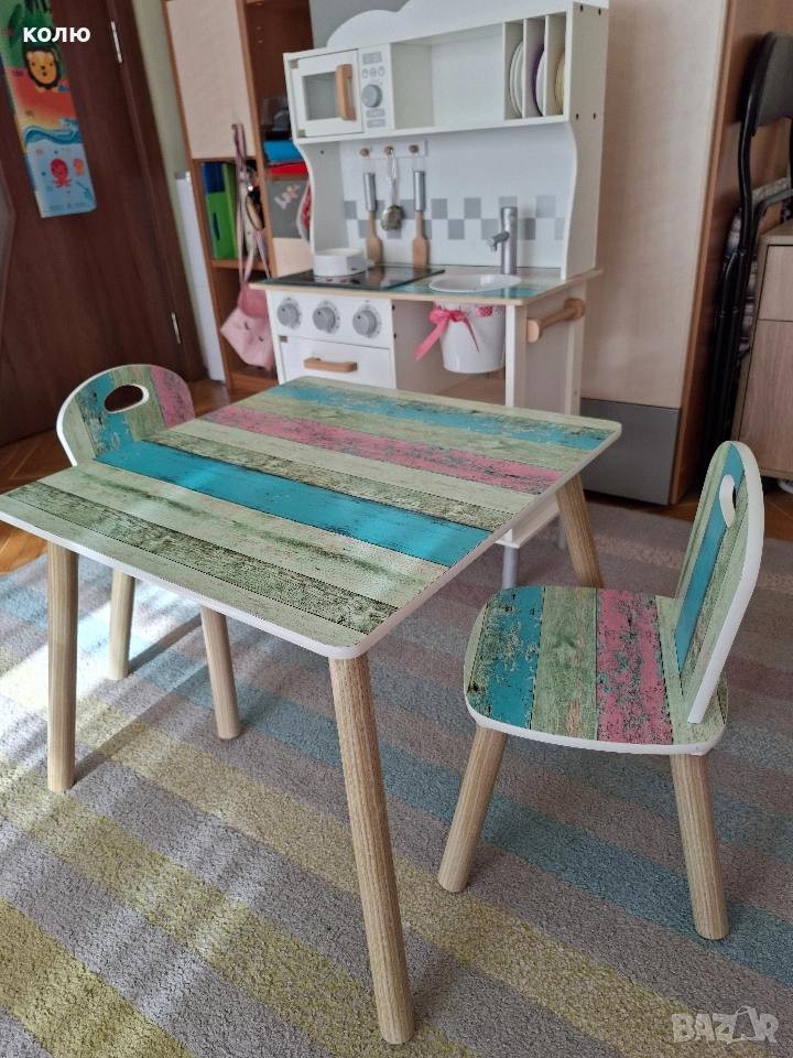 Детска дървена маса с две столчета, снимка 1