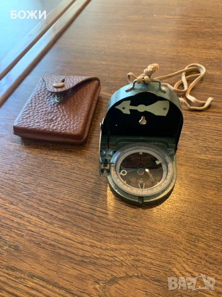 Компас Bézard | Германски военен уред от Студената война, снимка 1