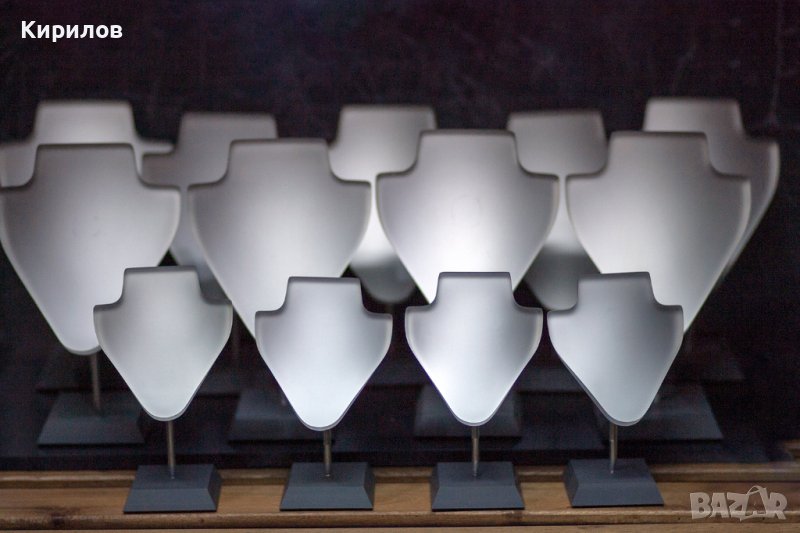 Поставка за бижута, бюст, стойка за колие, гердан, врат, дисплей, стъкло, плексиглас, снимка 1