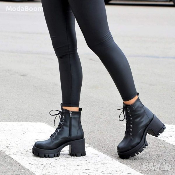Дамски боти на ток , снимка 1