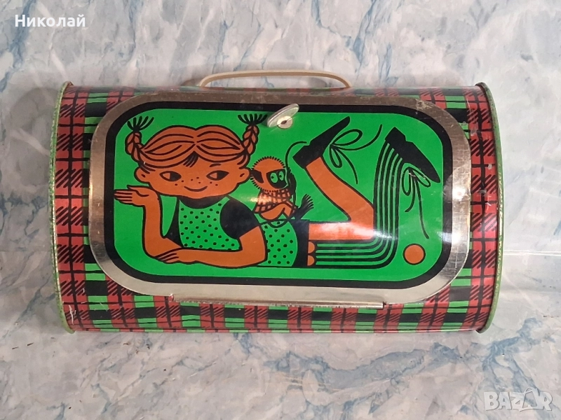 Детска Ламаринена Кутия Чанра за Храна Пипи Дългото Чорапче Norma СССР, снимка 1