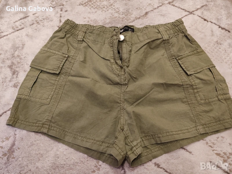 Къси панталонки , снимка 1
