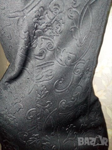 Amisu-Прекрасна черна рокля с релефни флорални мотиви и тюл- М, снимка 6 - Рокли - 33027368