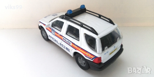 Hongwell Mercedes M-Class ML 320 UK POLICE - Мащаб 1:43, снимка 2 - Колекции - 52679043