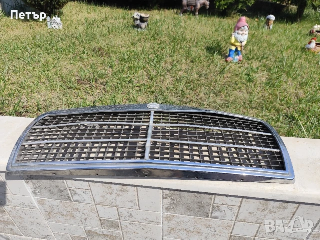 Предна решетка за Мерцедес 190, снимка 2 - Части - 50928148