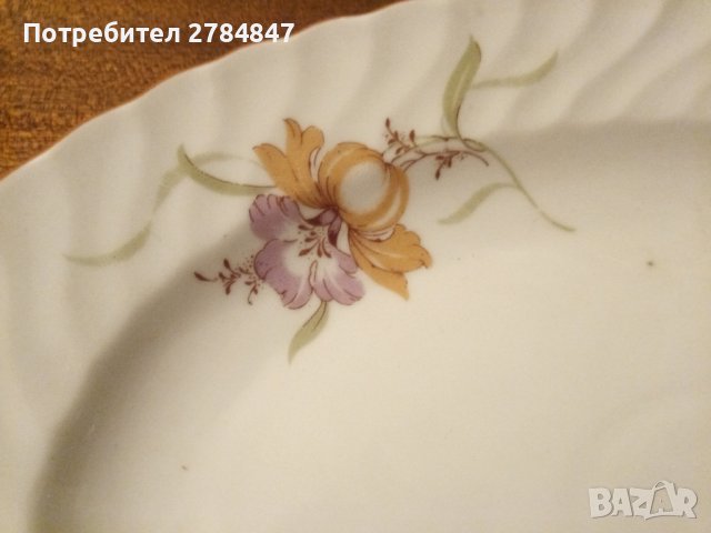 Голяма порцеланова чиния, овална, от социализма , снимка 3 - Сервизи - 44097521
