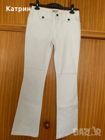 Бял панталон лек чарлзтон, снимка 3 - Панталони - 28247018