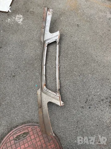 Преден долен панел на радиатора за престилка ГАЗЕЛА 3302-8401112 НОВ ОРИГИНАЛЕН. 