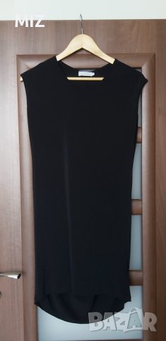 Черна рокля с леко увиснал гръб-размер S/M, снимка 2 - Рокли - 37475279
