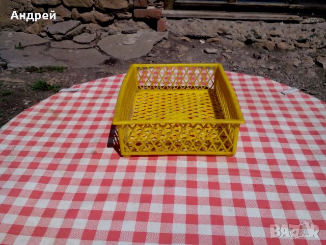 Стара пластмасова панера #5, снимка 2 - Антикварни и старинни предмети - 28658316