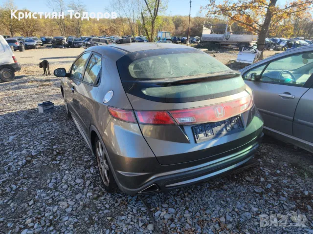 Honda Civic 8th type s на части, снимка 3 - Части - 47599561