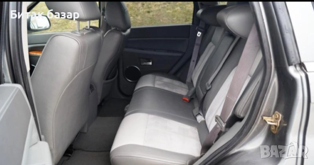 Продавам Jeep Grand Cherokee 3.0 OVERLAND, снимка 13 - Автомобили и джипове - 52181735