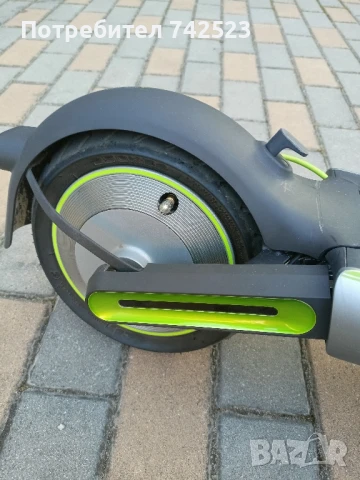 Електрическа тротинетка Navee S65, ГАРАНЦИЯ , снимка 2 - Велосипеди - 50625869