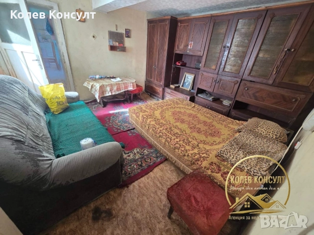 Продавам къща в град Гълъбово , снимка 10 - Къщи - 52538323