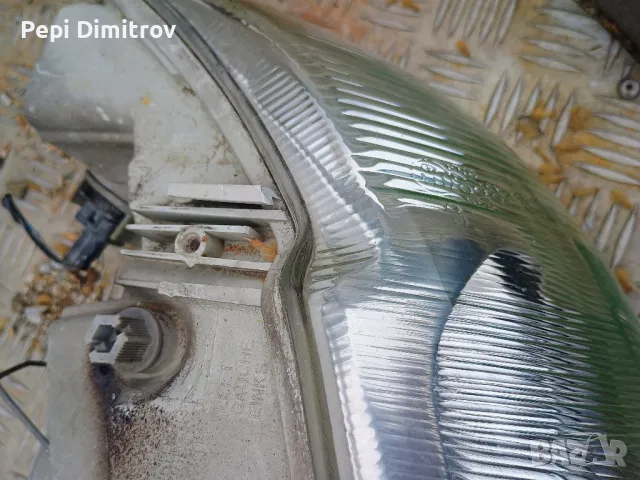 Ляв фар за Ford Escort VII Estate (01.1995 - 02.1999), снимка 2 - Части - 50418924