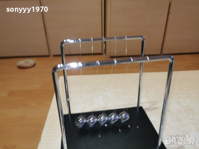 Люлката на Нютон 18Х18Х12СМ 1401261736, снимка 12 - Колекции - 53099163