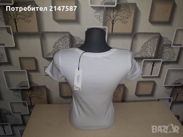 Дамски тениски Versace , снимка 2 - Тениски - 28708911
