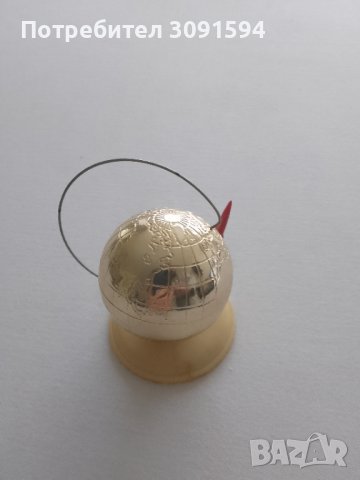 Руски настолен глобус с надпис  12 апреля 1961г. произведен по случай излитането на Юрий Гагарин., снимка 5 - Антикварни и старинни предмети - 43717173