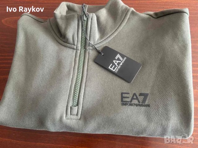 Суитчър Emporio Armani , нов , оригинален