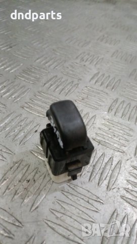 Бутон Mitsubishi Pajero 2003г.	