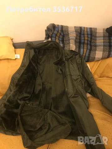 яке 25 euros Отличен подарък., снимка 6 - Спортни дрехи, екипи - 47990395