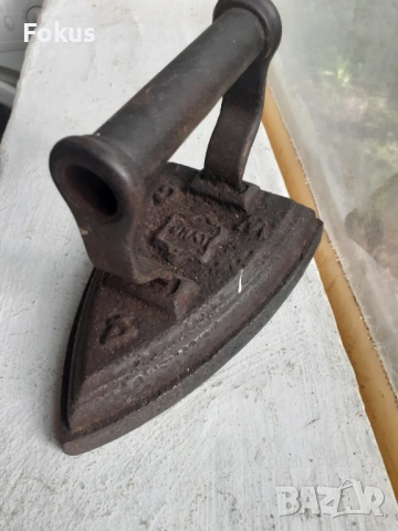 Стара колекционерска малка ютия, снимка 2 - Антикварни и старинни предмети - 53429673