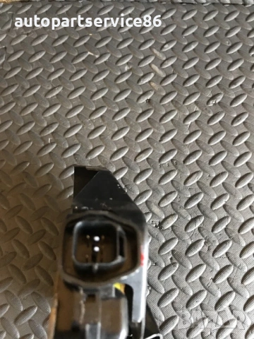 Заключващ механизъм за задна лява врата за KIA Opirus 3.5 (2006), снимка 3 - Части - 53274999