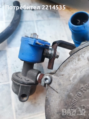 газова бутилка с  евро клапан и 2 електрически изпарителя с клапани , снимка 2 - Части - 52427857