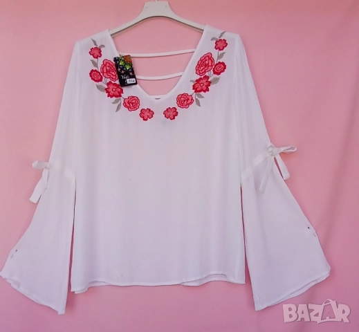 Дамска бродирана кенарена риза подходяща и за народното творчество.