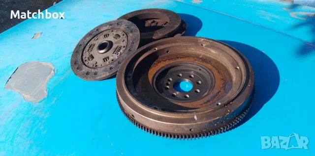 Комплект маховик и съединител за Мерцедес 124 200Е , снимка 3 - Части - 47812668