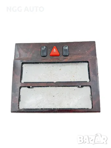 Централна конзола с копчета за Мерцедес Е класа Mercedes W210, 21068305081