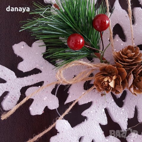 1192 Висяща коледна украса снежинка с декорация за окачване, снимка 6 - Декорация за дома - 26694239