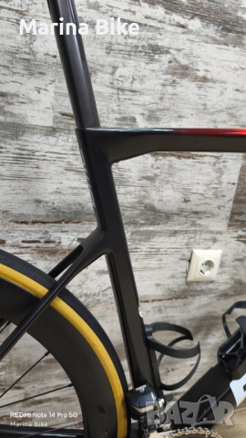 Карбонов шосеен велосипед BMC Teammachine SLR01 MOD Disc Ultegra Di2 Miche | 58, снимка 5 - Велосипеди - 53392911