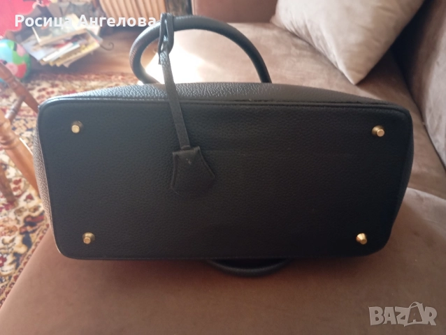 Нова дамска чанта закупена от Лисабон , снимка 7 - Чанти - 51728846