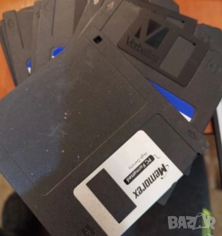 Флопи дискети 3,5 инча 1,4 мегабайта