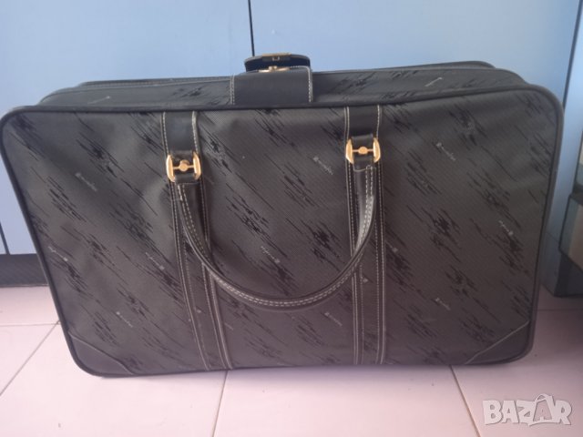 Голям и стабилен КУФАР за багаж, снимка 2 - Куфари - 43079324
