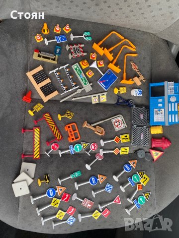 Знаци, снимка 1