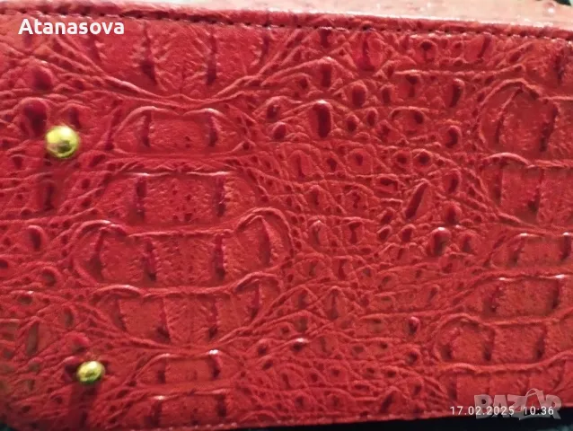 Продавам червена чанта ,реплика  MICHAEL KORS, снимка 3 - Чанти - 49161140