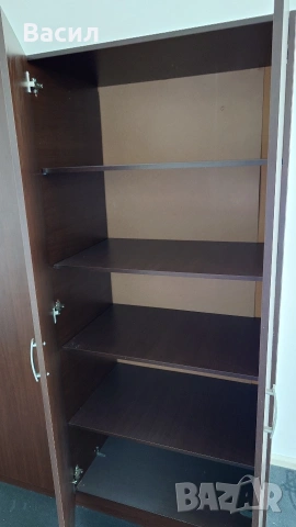 Подарявам 4-крилен гардероб, снимка 2 - Гардероби - 53396654